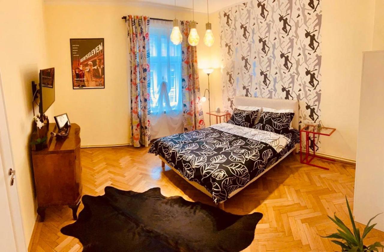 Cinematheque Ultracentral Apartment 锡比乌 外观 照片